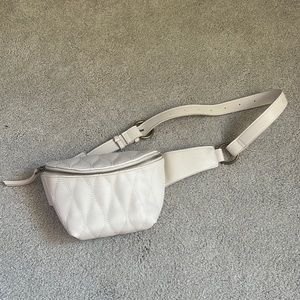 Crossbody, cream 🍨